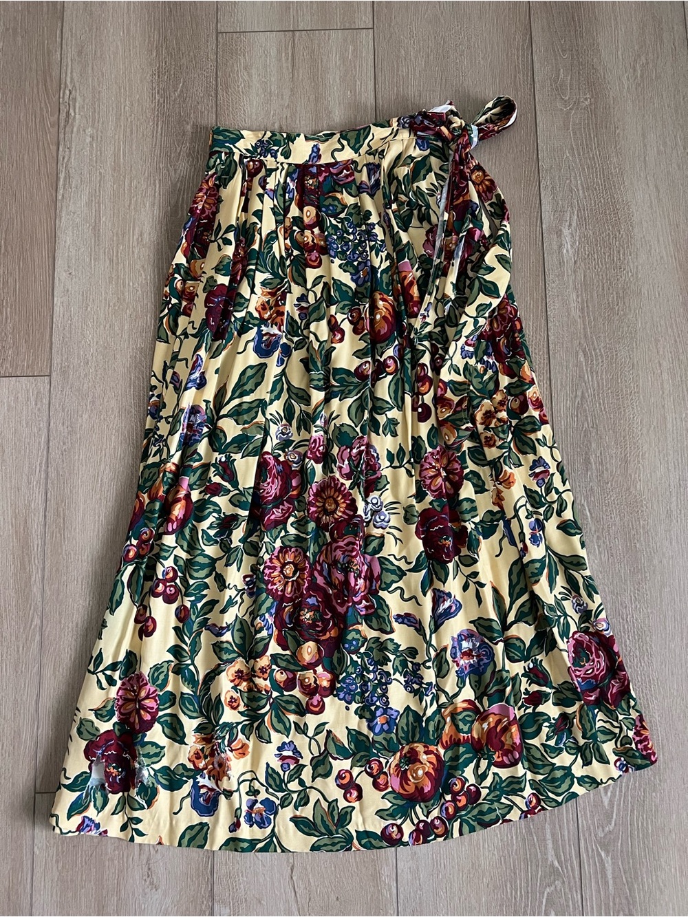 Breeches Vintage Floral Print Tie-Waist Midi Skirt - Yellow Floral size 6